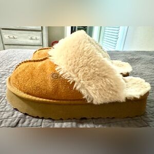 Platform house shoes